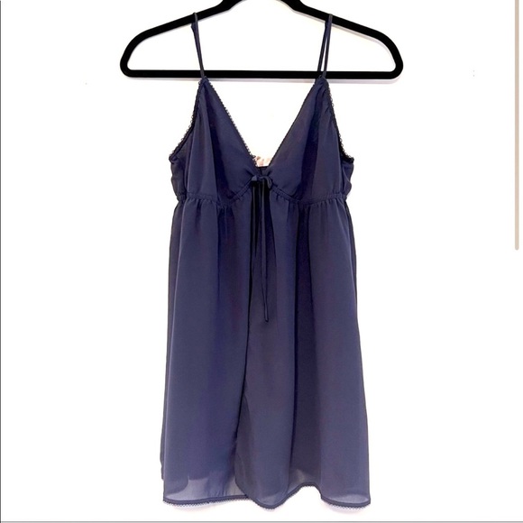 Victoria's Secret Other - Victoria’s Secret indigo bow tie front v-cut open-front negligee